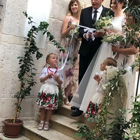 La Dimora Degli Svevi Oda ve Kahvaltı